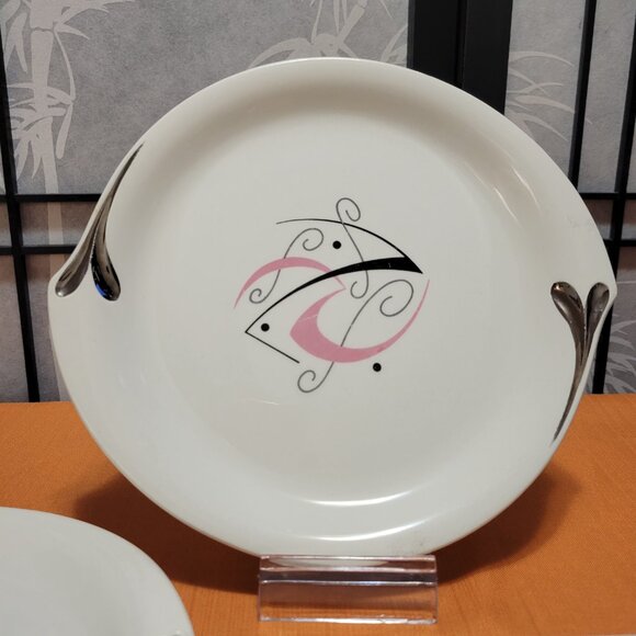 Atomic MCM FLAIR Serving Plates - 9" across - Louis Gordon England - Set of 2 - Picture 2 of 5